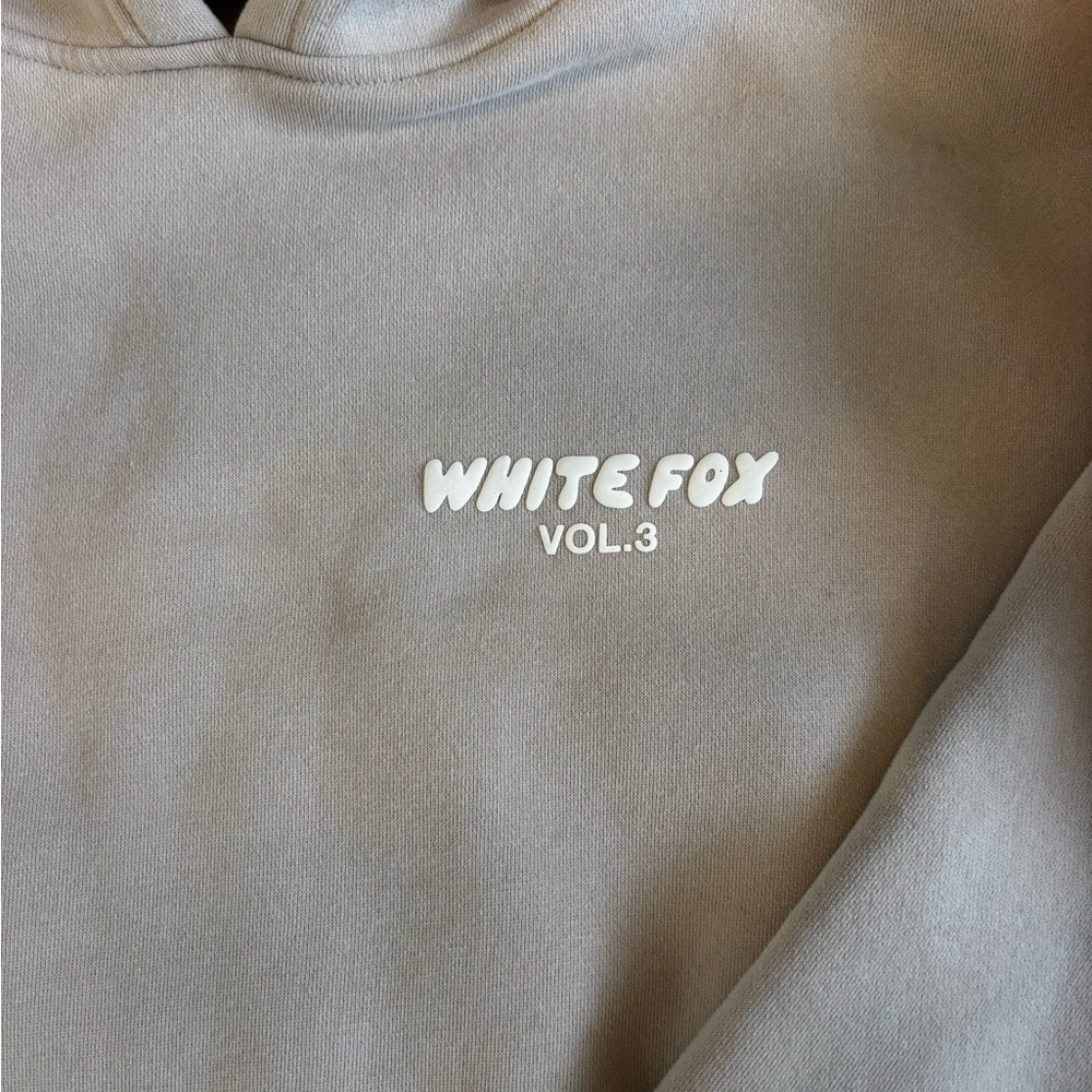 White Fox Vol.3 Beige Pullover Hoodie M/L Fleece Logo Cotton Blend Long Sleeve - Picture 2 of 6